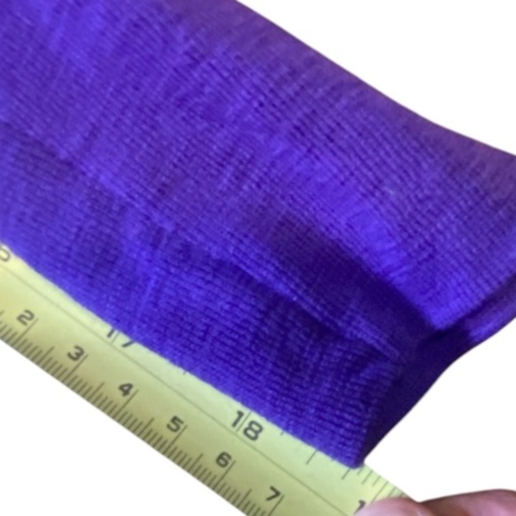 Merino Wool sweater. Canadian made. Sz S - Picture 9 of 16